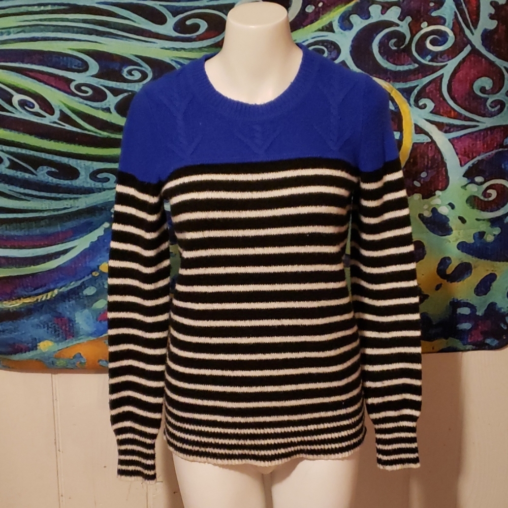 Gap sweater size s